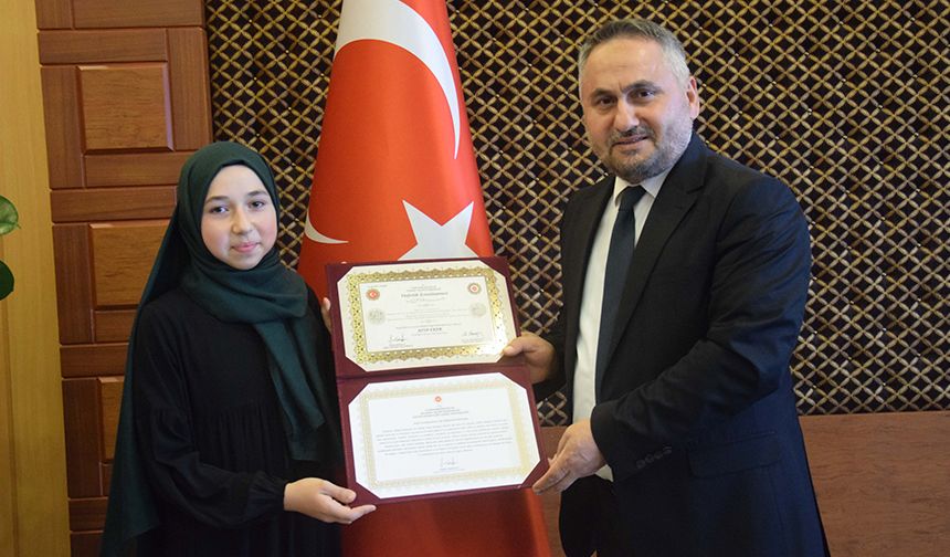 10 Öğrenci Hafızlık Icazet Belgelerini Aldı 11