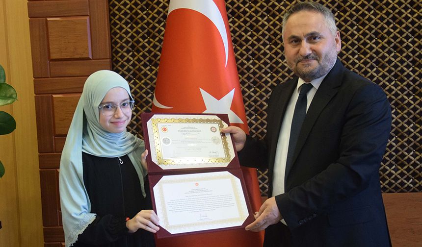 10 Öğrenci Hafızlık Icazet Belgelerini Aldı 12