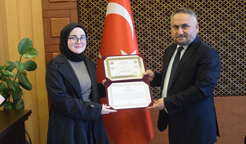 10 Öğrenci Hafızlık Icazet Belgelerini Aldı 8