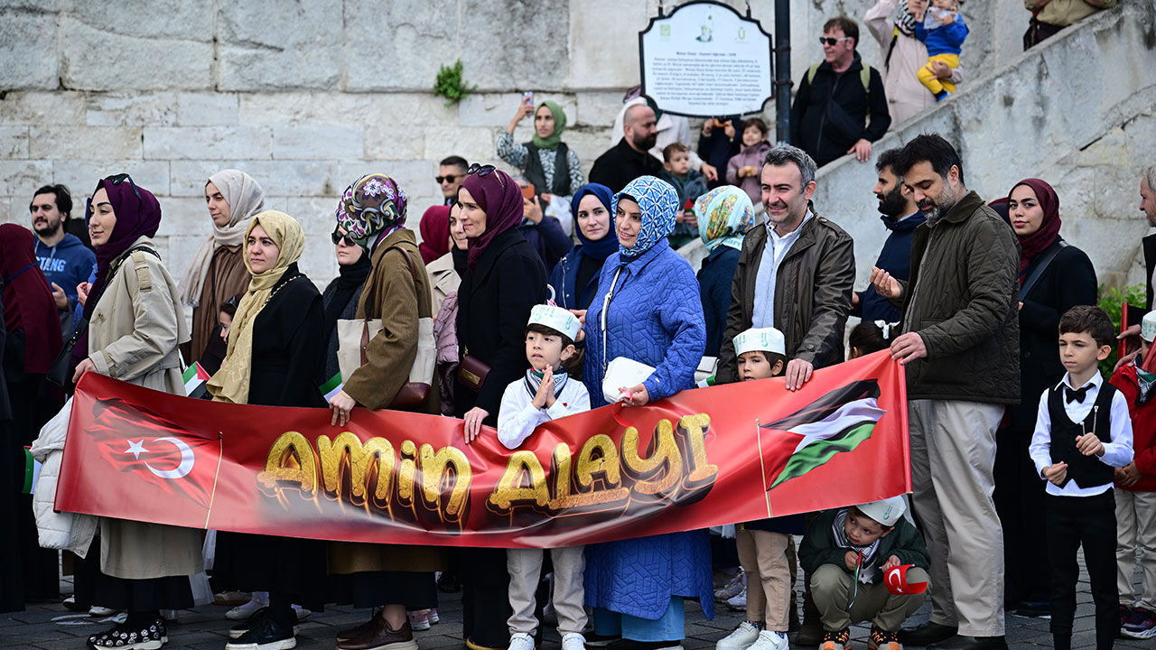 Geleneksel "Amin Alayı" bu yıl Gazzeli çocuklar için düzenlendi