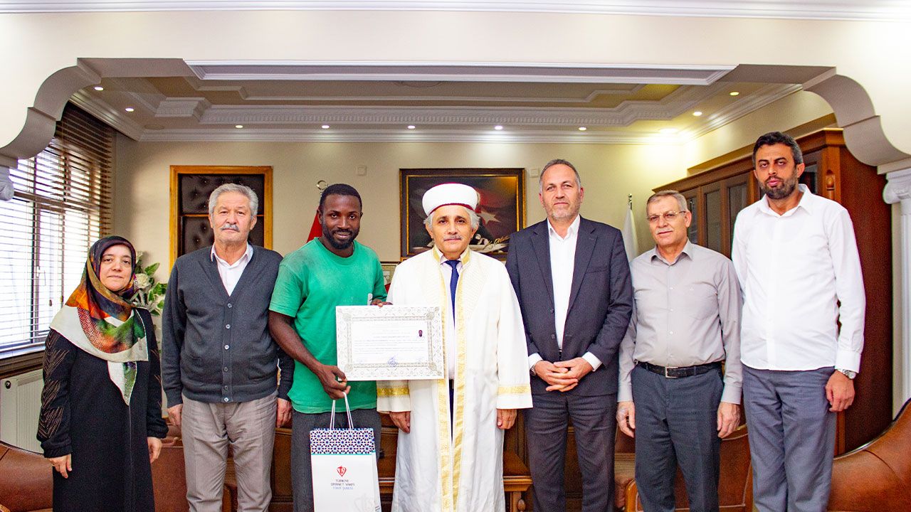 Angolalı Genç Tokatta Müslüman Oldu 1
