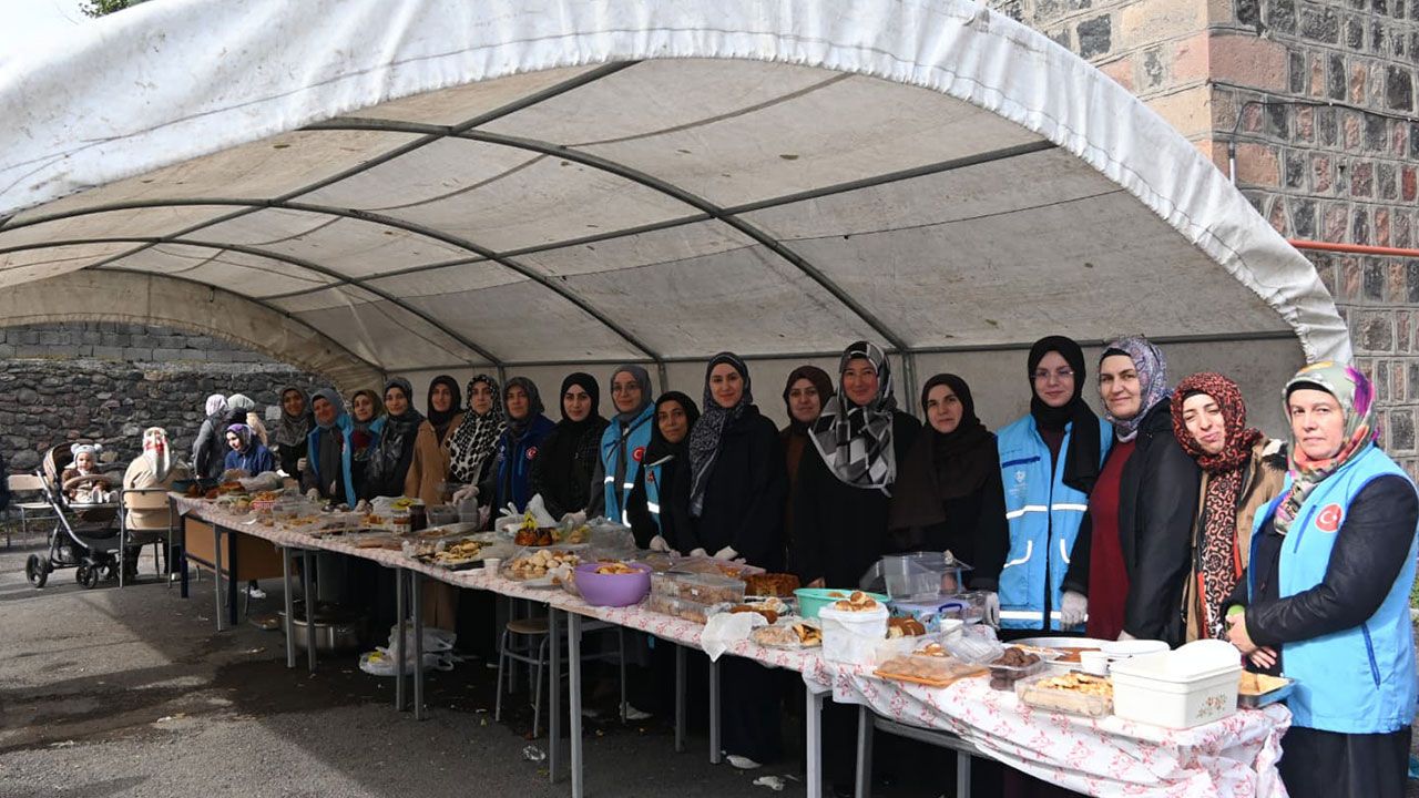 Ardahan Il Müftülüğü Gazze Için Hayır Çarşısı Düzenledi 2