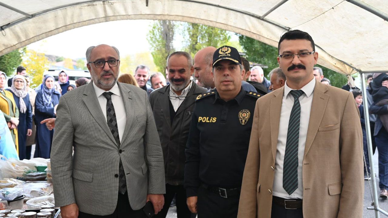 Ardahan Il Müftülüğü Gazze Için Hayır Çarşısı Düzenledi 3