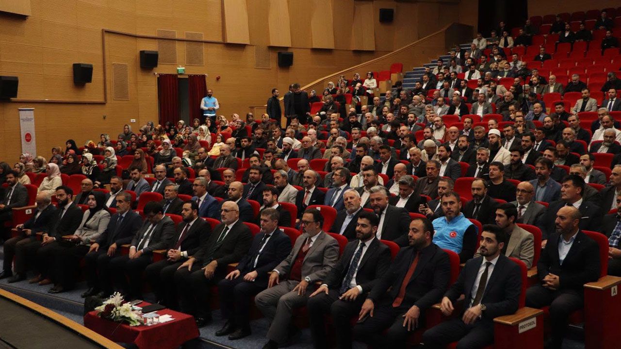 Başkan Yardımcısı Şahin Sivasta Din Görevlileriyle Buluştu 1