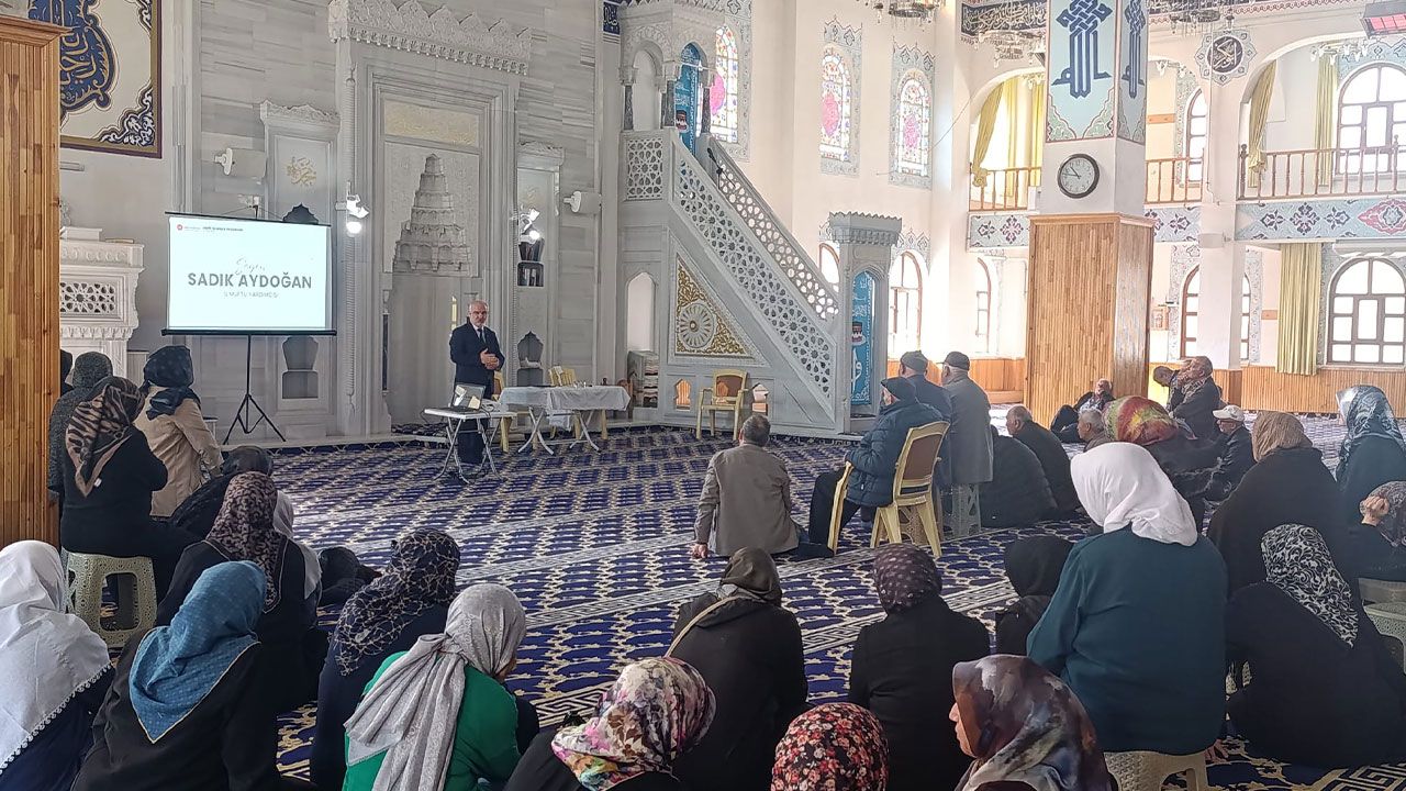 Çankırıda Umre Semineri Düzenlendi 4