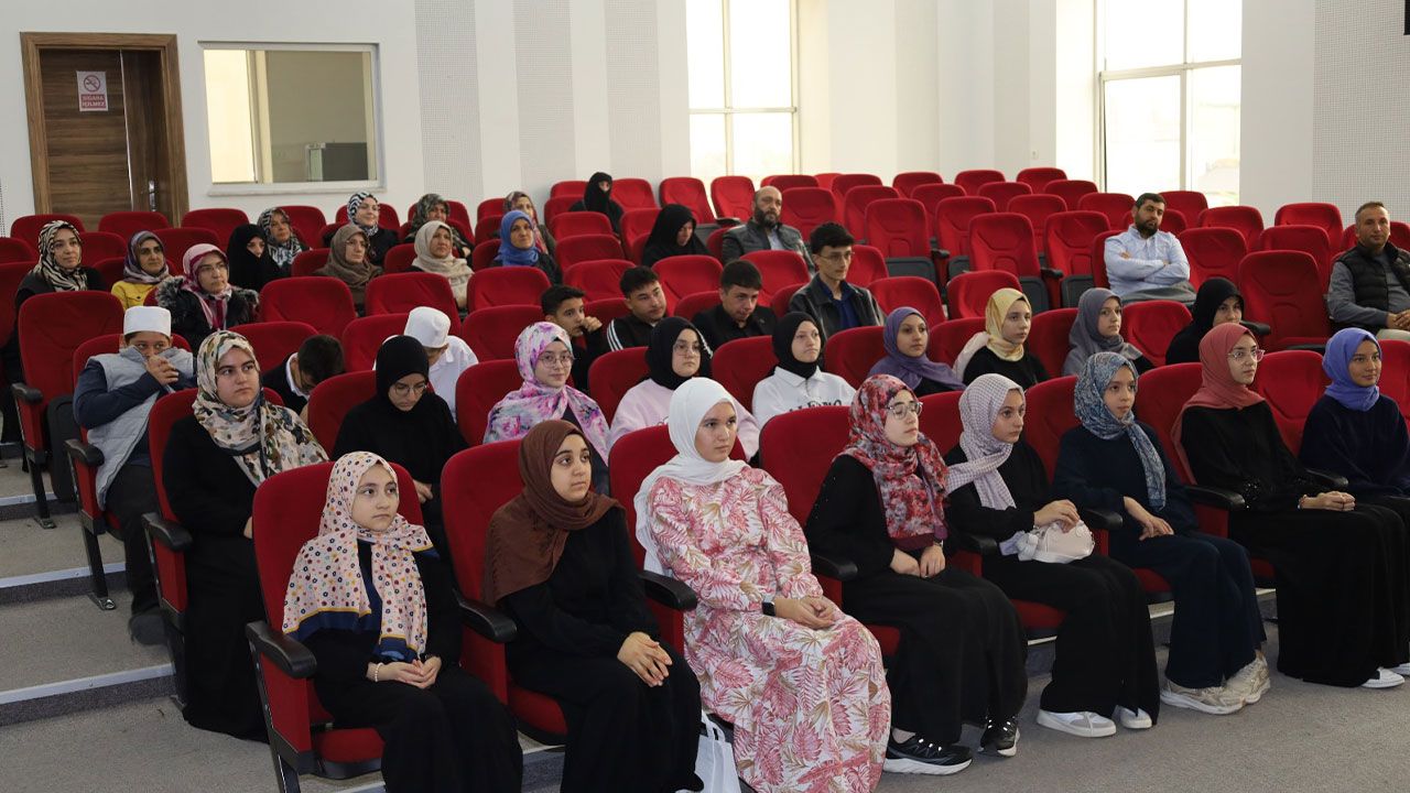 Denizli Merkezefendide Hafızlara Belge Takdimi 3