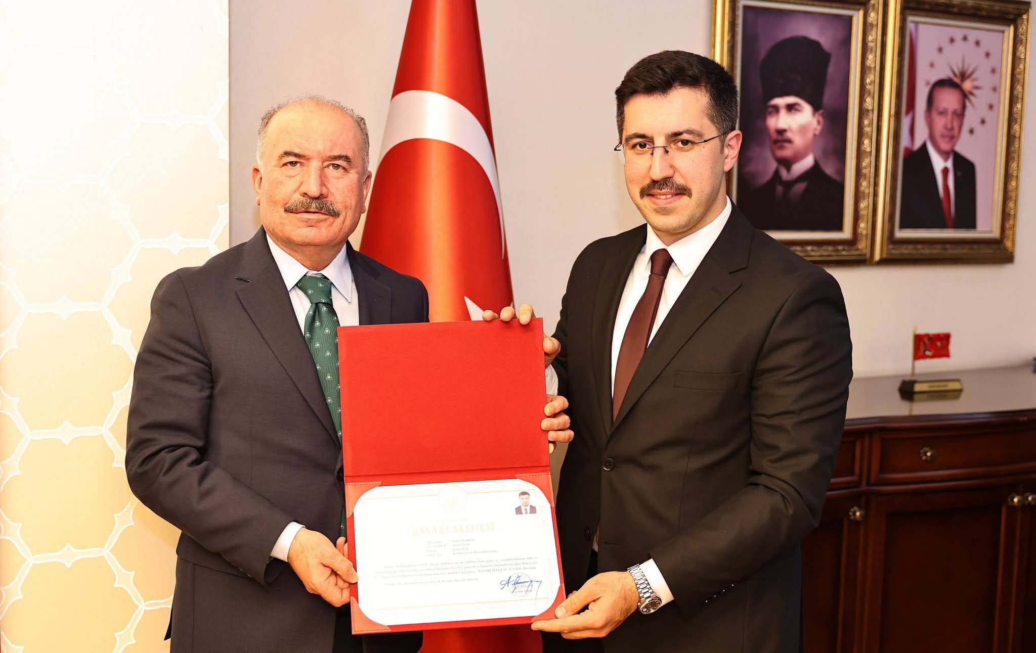 Vali Çalgan, Kaymakam olan din görevlisini kabul etti