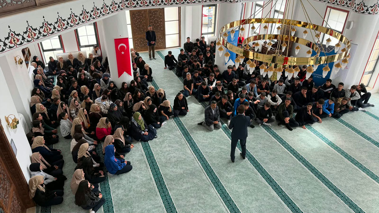 Gençler Camide Buluştu 3