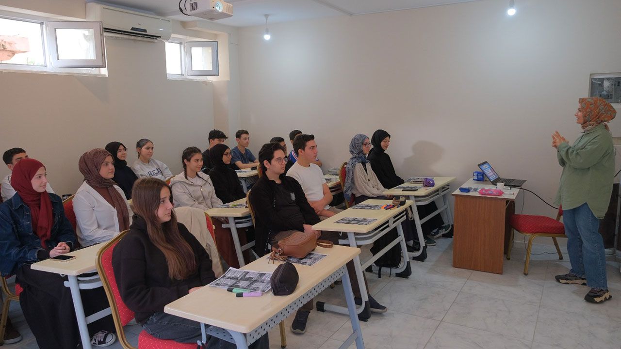 Gençler Islamı Anlatmak Için Gönüllü Oldu 1