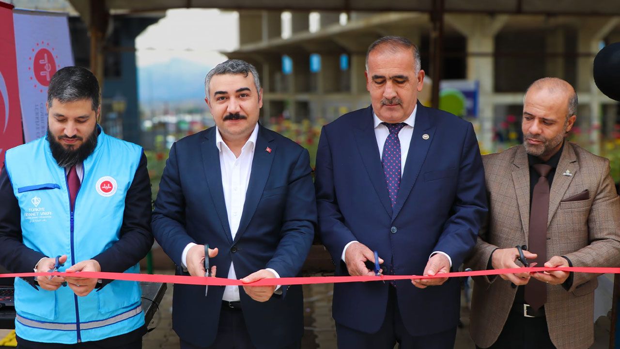Derecik’te İkinci Kitap Fuarı düzenlendi