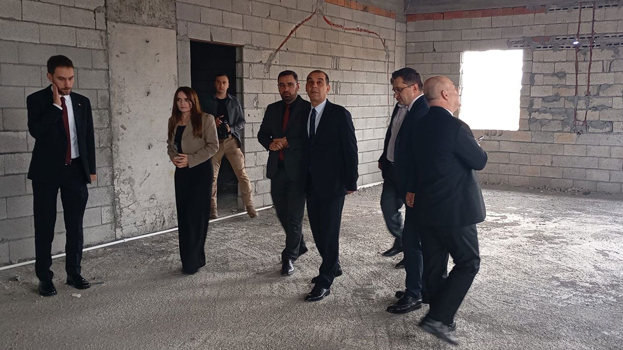 Iğdır Valisi Kurs Inşaatında Incelemelerde Bulundu 1