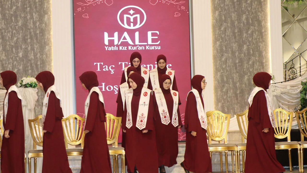 Konya Hafızlık Taç Giydirme Merasimi 4