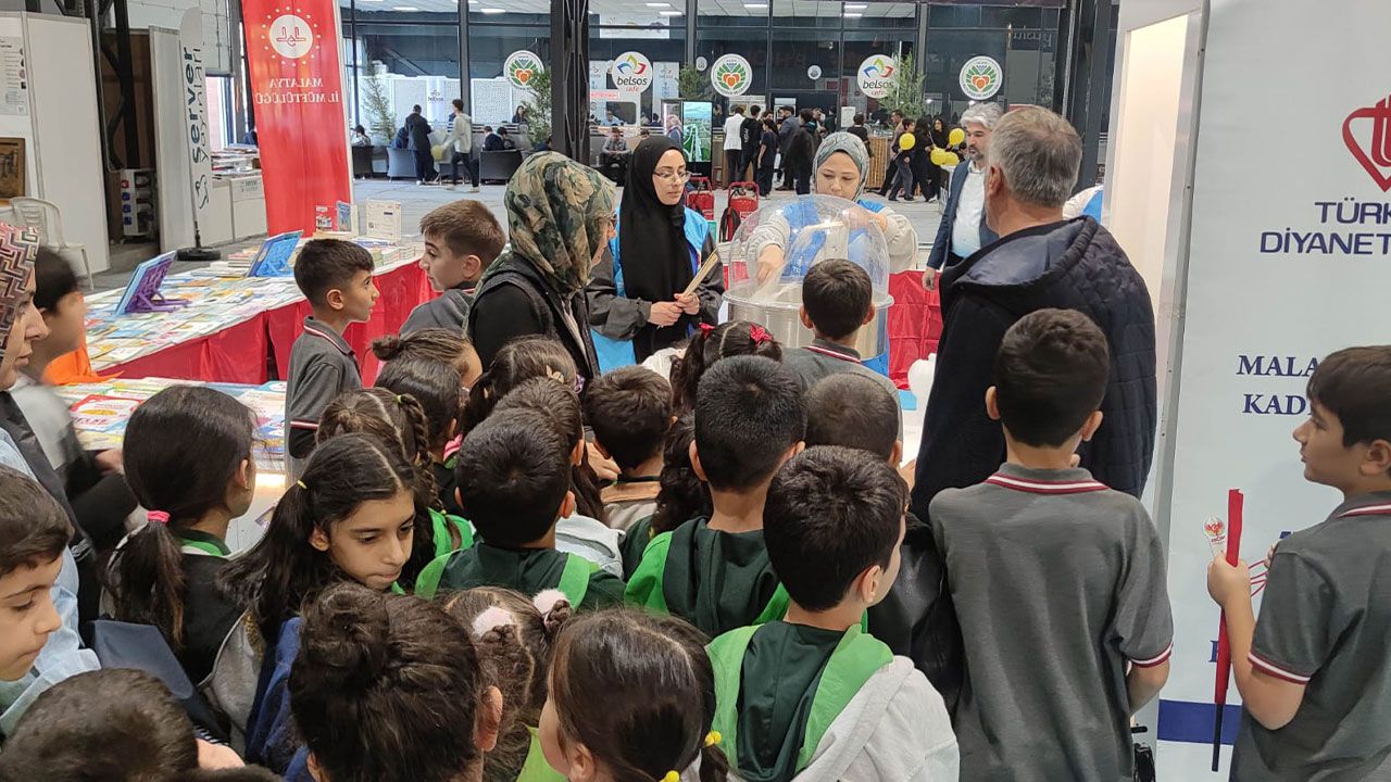 Malatyada Kitap Fuarı Standı 2