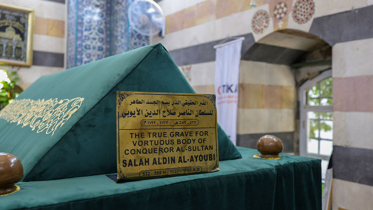 Selahhaddin Eyyubi Türbe 1