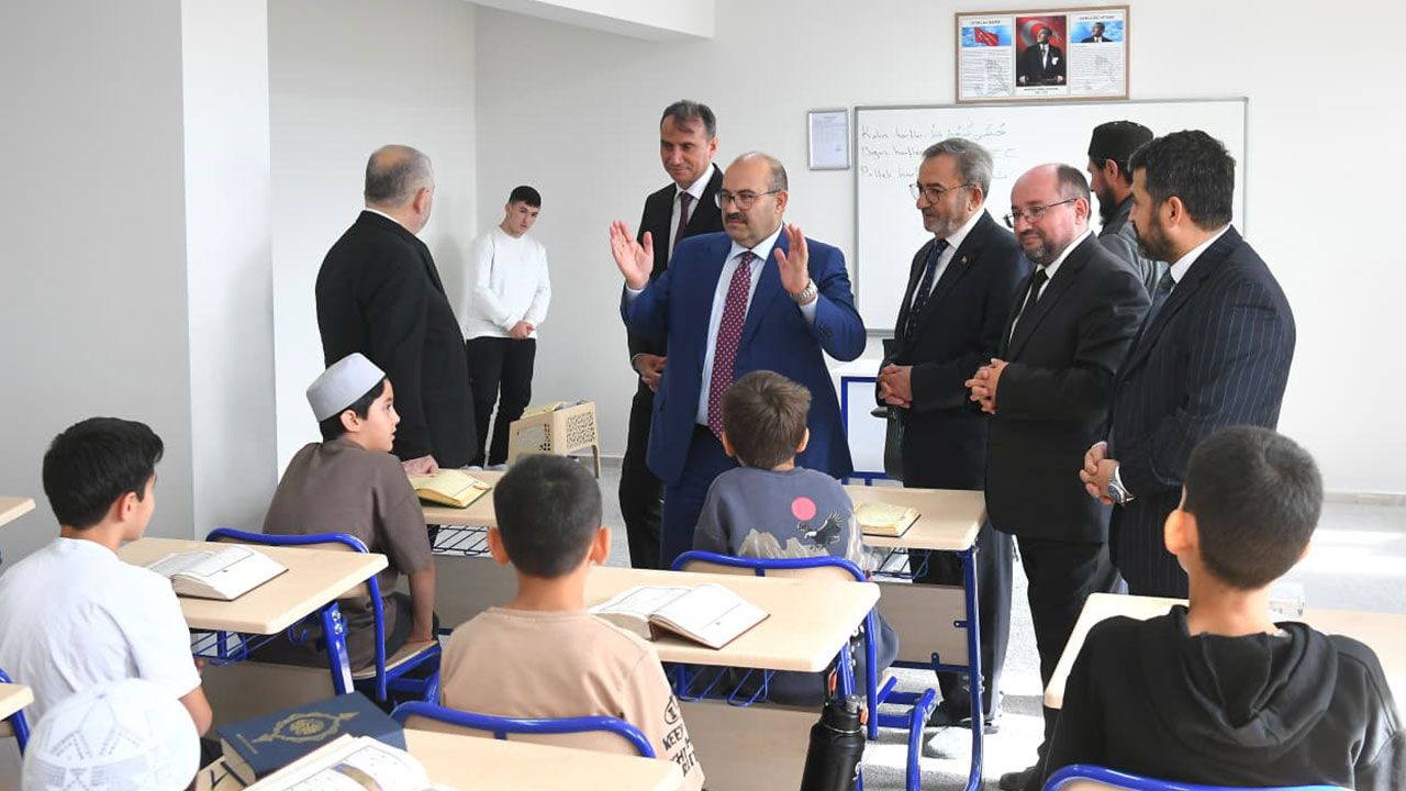 Vali Ustaosmanoğlu Kurs Ziyaret 4