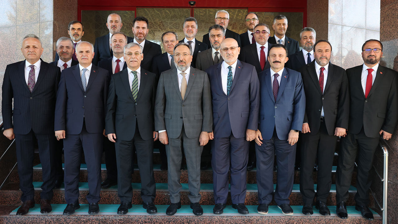 Diyanet İşleri Başkanı Arpaguş, yeni atanan il müftülerini kabul etti